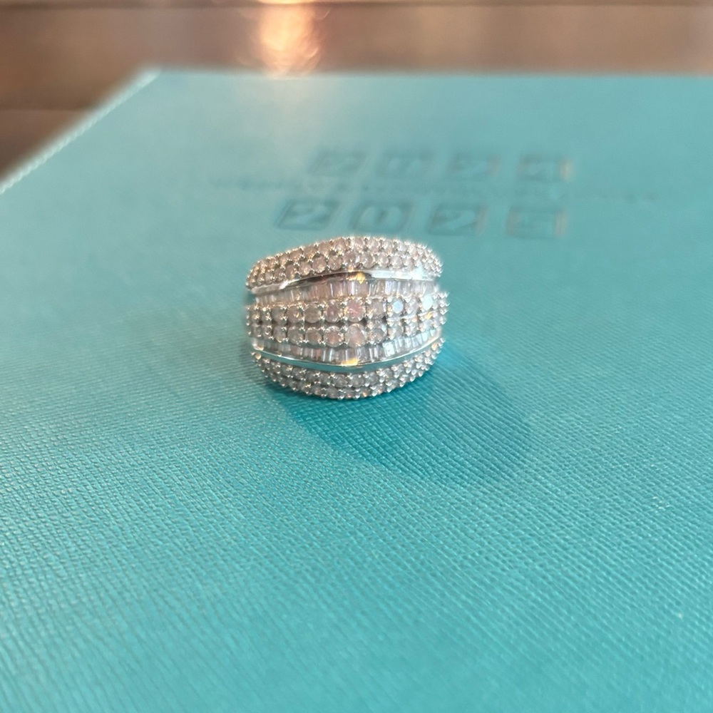 Gorgeous Statement Ring-Sterling Silver 2.0ctw Di… - image 1